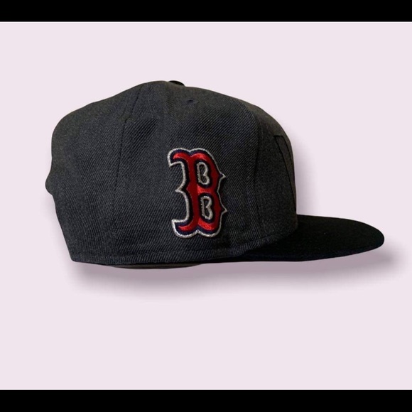 MLB Boston Red Sox 2018 World Series Champions 9Fifty SnapBack Hat - Picture 4 of 7